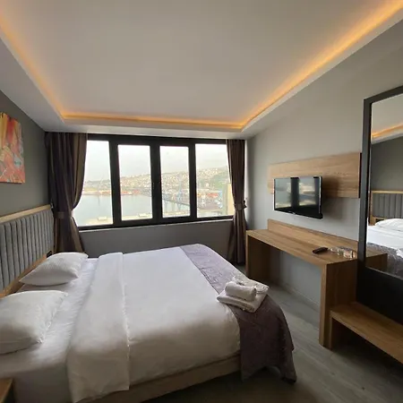 Port Szálloda 3*