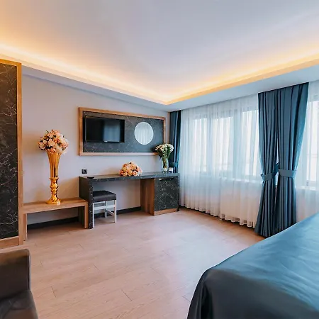 Port Hotell 3*