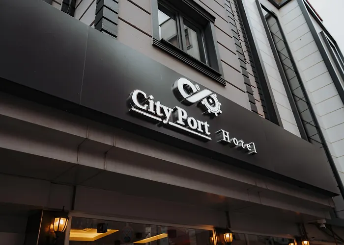 Port Hotel 3*